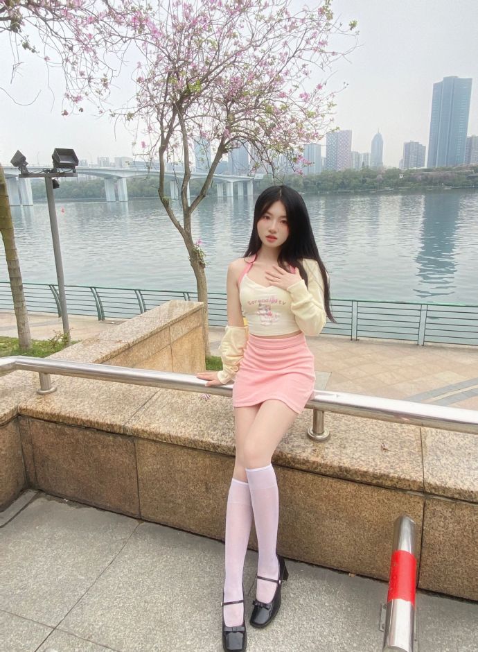 热辣滚烫 封面